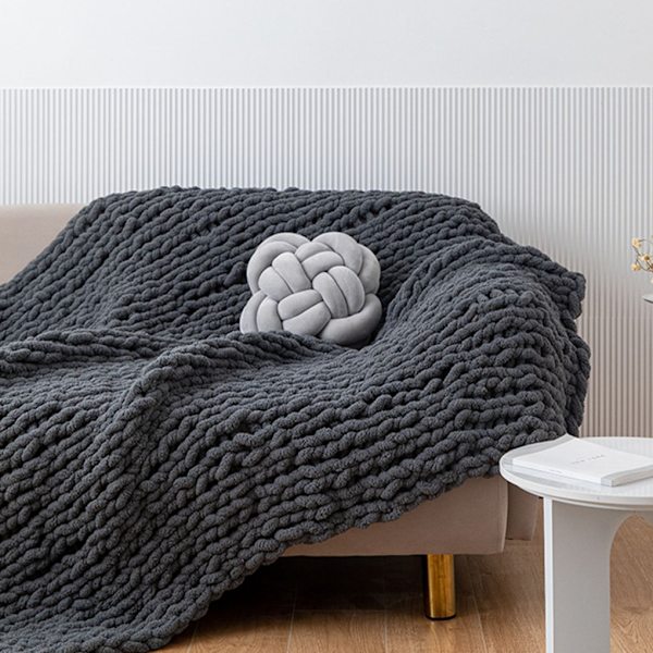 Handstickad chunky stickad filt av polyester i olika färger dark grey