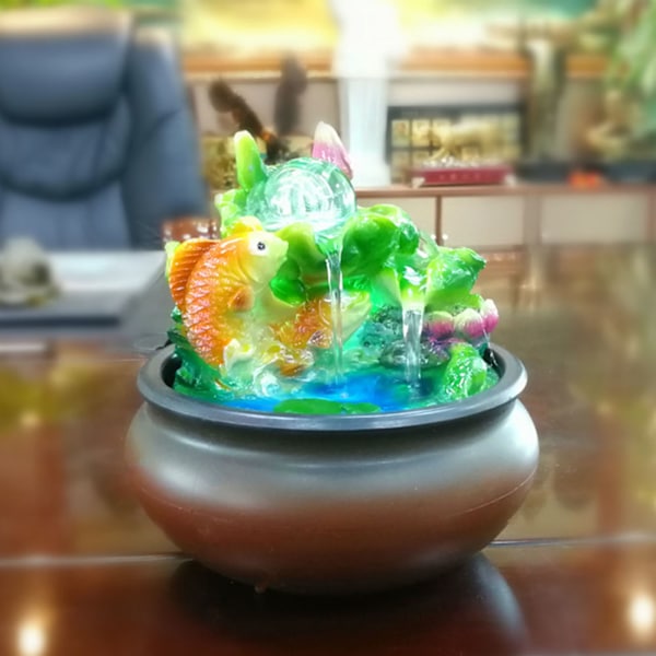 Mini Pöytäsuihkulähde Feng Shui Onnen Kala Koti Työpöydän Koriste (EU-pistoke 220-240V)