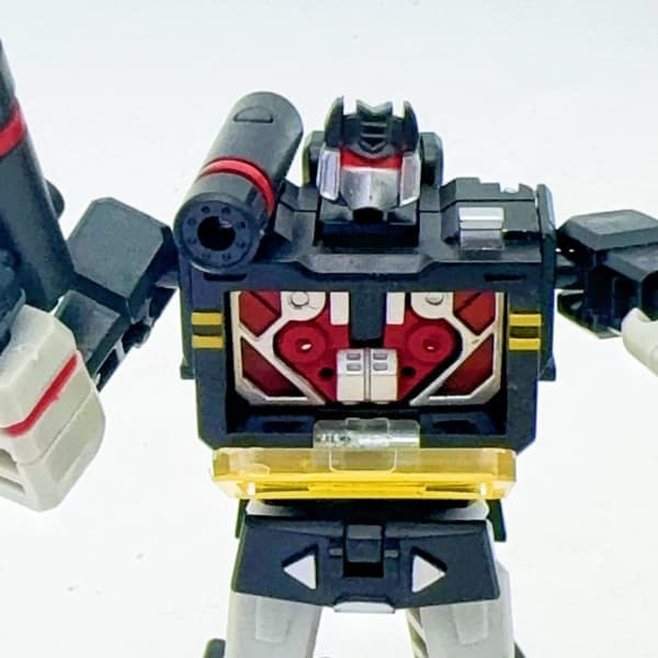 PT-04 Black Soundwave Mini Transformer Tape G1 Actionfigur - I lager Barnpresent