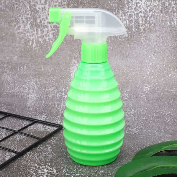 Kampa- ja parturiliike Suihkepullo Hiusten muotoilu Vedenkeitin 400ml Vihreä