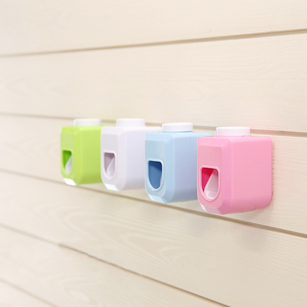 Väggmonterad tandkrämsdispenser Automatisk squeezer tandkrämshållare Hemmabadrum (Vit)