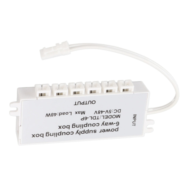 6-vägs strömförsörjning Kopplingsbox Elektrisk nätsladd Anslutningslåda DC Power Splitter för LED-ljus