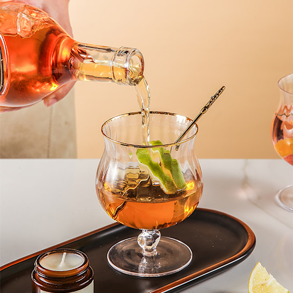Retro drikkeglasskopp Varmebestandig Elegant dessertkopp for is 300 ml Kapasitet Gullfarget