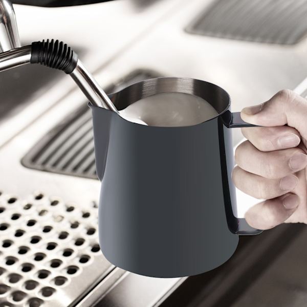 350 ml rustfritt stål Titanize Melkeskummende kopp Kanne Kaffe Kanne for Latte Art Svart