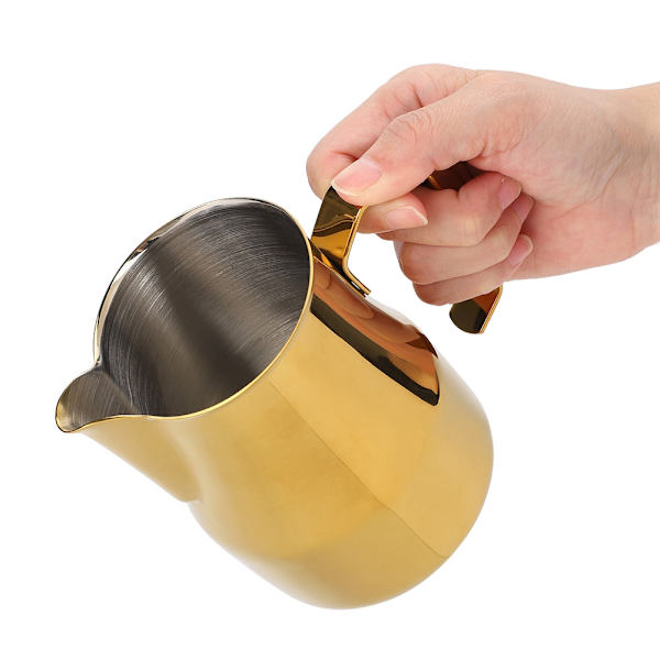 Espresso Melkekrus i Rustfritt Stål Skummende Kanner Latte Art for Hjemmekoffebruk Blank Gull 550 ml