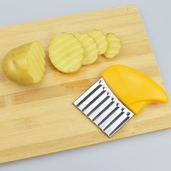 Potatishuggare Rostfritt stål Vågigt blad Flisskärare Crinkle Slicer Grönsakshackare yellow