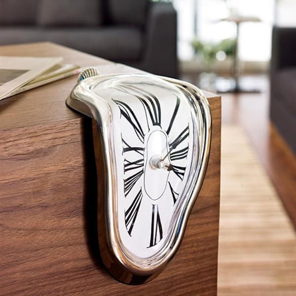 Melting Clock Plastic Retro Decorative Electroplated Metal Paint Desk Table Clock for Office Golden