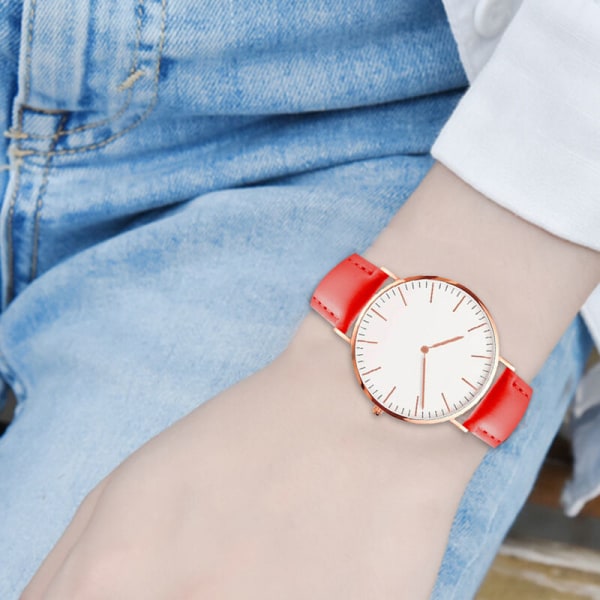 Muodikas ultraohut watch miehille ja naisille, yksinkertainen nahkaranneke watch, ruskea