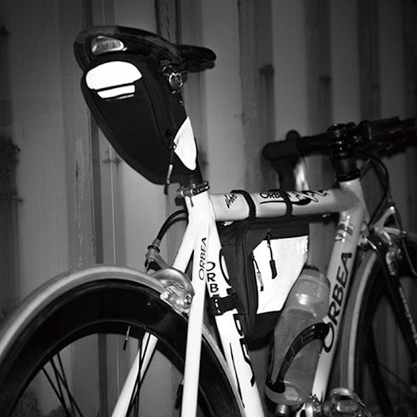 Vattentät cykelsadelväska Reflekterande undersätespaket Verktygstillbehör förvaringsväska för terrängcykling nattkörning