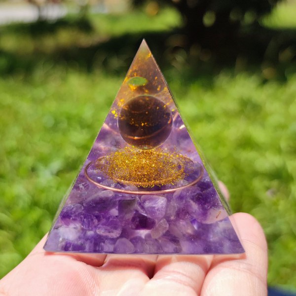 Pyramid Krystallgrus Epoxy Resin Ornament type 5