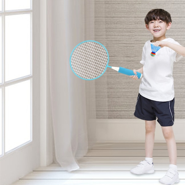 Lasten badmintonmailasetti Iso verkko, pehmeä liukumaton kahva Mukava ote Lasten badmintonmailat 2 pallolla Sininen