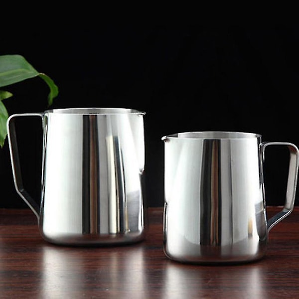 Melkeskumkanne i rustfritt stål, 350 ml, for cappuccino