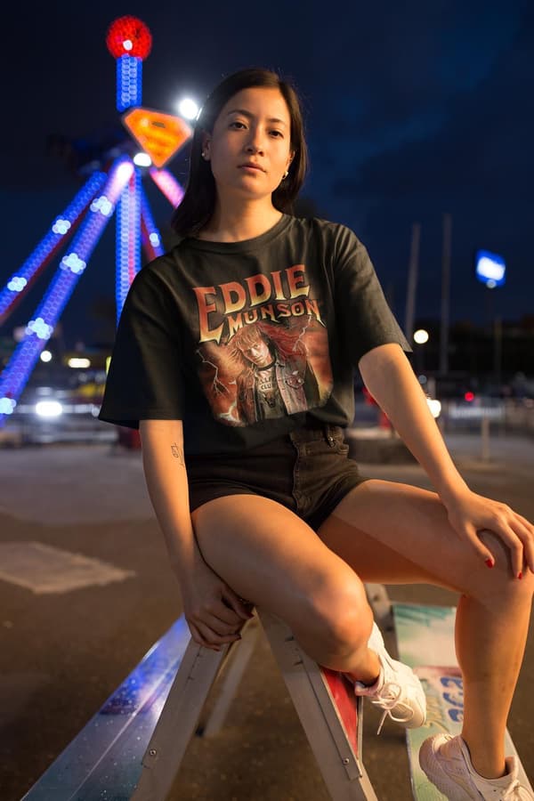 Svart Tshirt Eddie Munson Stranger things metal Hellfire club 200 152