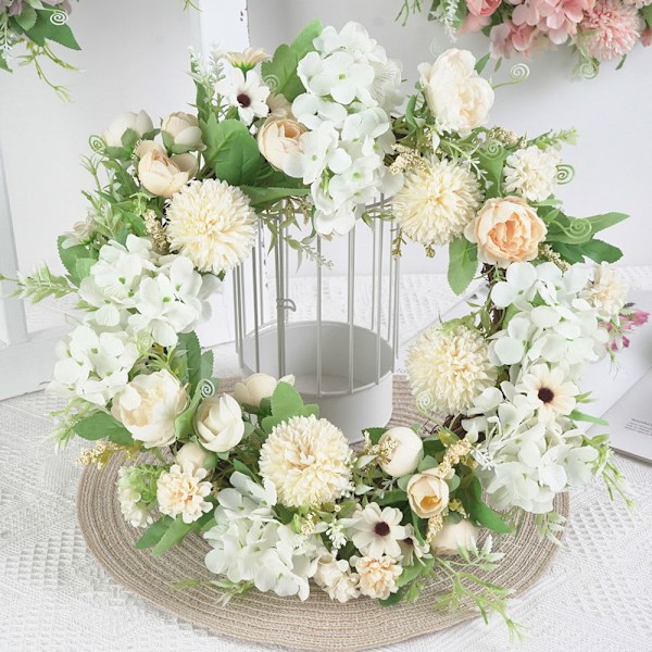 Utendørsdørkrans 15,7 tommer Ytterdiameter Blomsterdesign Iøynefallende blomsterkrans for hjemmefest