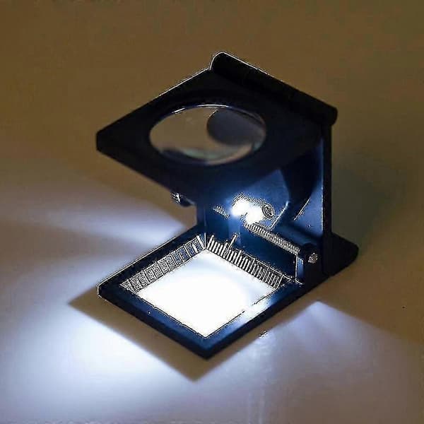 Tredobbelt foldbart 10x forstørrelsesglas med LED-lys (1 stk)