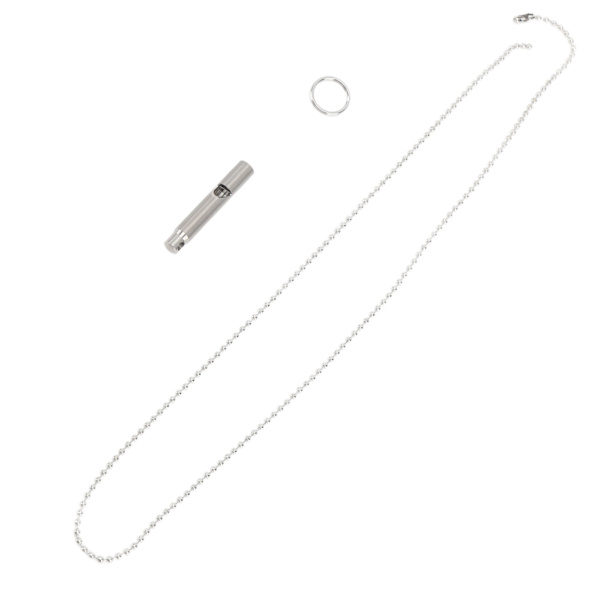Utomhus Emergency Whistle Titanium Alloy EDC Whistle Pendant Halsband för vandring Fiske Camping Backpacking