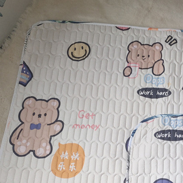 Urinmadrass 2-sidigt skyddsskyddsskydd Läcksäkert Halkfri Tvättbar vattentät renad bomull Happy Bear M