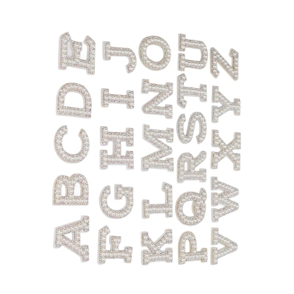 26 stk. engelske bogstaver patches imiteret perle stil lyse bredt anvendte nem betjening stryge patches til tasker tøj DIY