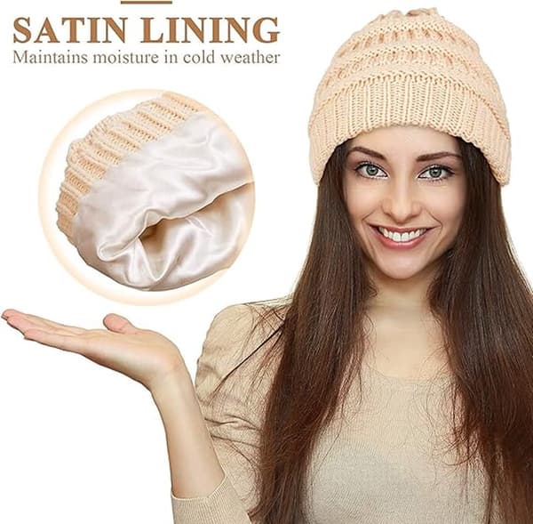 Stickad vintermössa för kvinnor, varm och lös skidmössa, satinfoder, beige, passar 52-60 cm