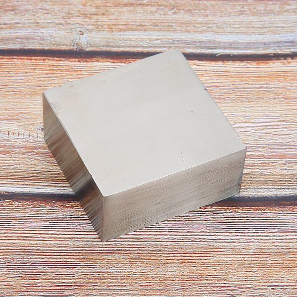 6,3 x 2,8 cm Korun työtasolohko Tarvikkeet korujen käsittelyyn