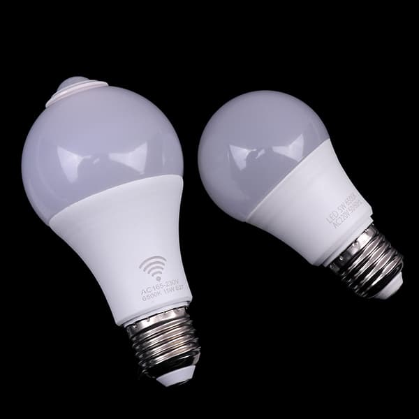E27 PIR Bevegelsessensorlampe 5W 9W 15W LED-pære med bevegelsessensor hvitt lys White light 9W induction