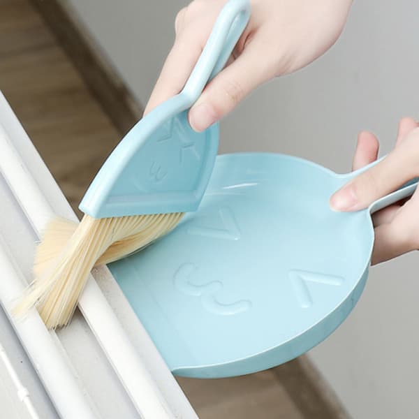 Mini Broom Dustpan Set Smile Face Plastic Handheld Efficient Cleaning Portable Small Brush Dustpan for Desktop Office Blue