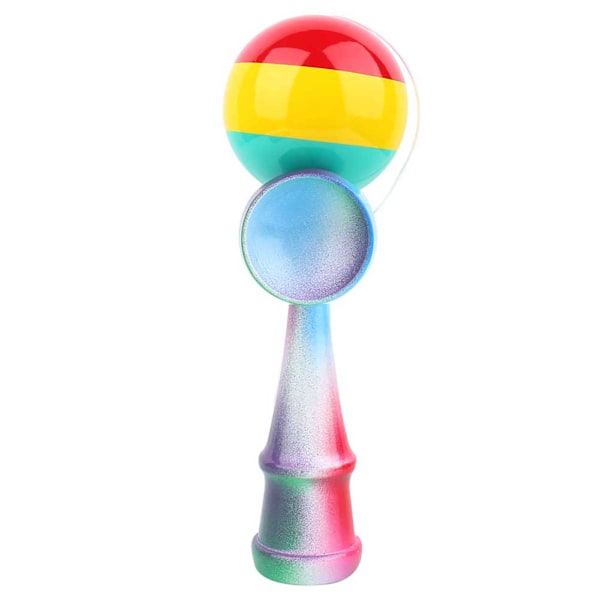 Japanilainen perinteinen puinen maalattu Kendama-pallo lasten urheilupelissä
