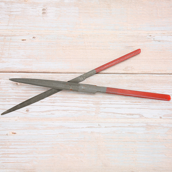 2 Pcs File Set Red Handle Jewelry Making Processing Grinding Tool Accessory Set (Half-Round File Triangular File)
