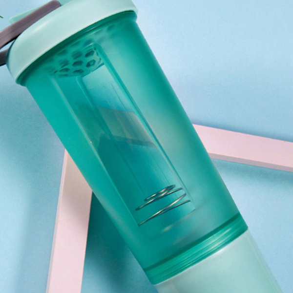 Sports Vandflaske Plastik Transparent Bærbar Frost Shaker Kop med Blender 600ml Grøn 600ml