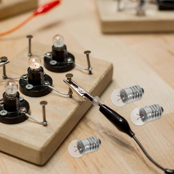 50 st små glödlampor E10 miniatyr skruvsockellampor 1,5V mini-glödlampor[LD]