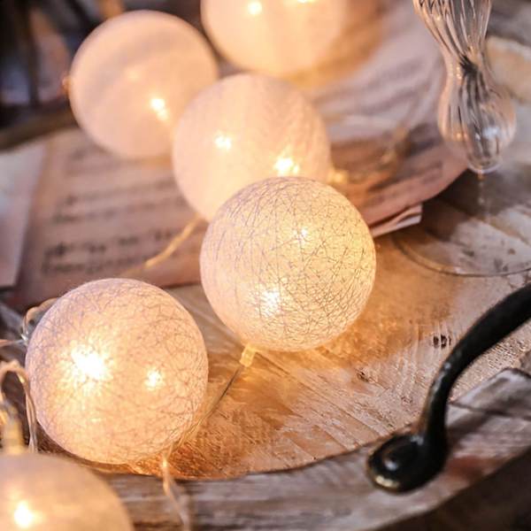 Färgade lampor LED plastboll jul nyår blinkande strängljus för dekoration Pure White 2 Meter 10LED Batterityp