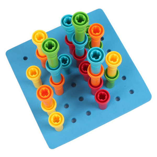 Peg Board Set Leksaker 6 hål 5 färger Pedagogiskt roligt Plastmaterial Rundade hörn Stapling Peg Board Leksak för småbarn