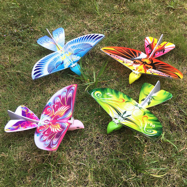 Remote Control Bionic Flying Bird Toys Mini RC Drone Smart Bionic Flapping Flying Birds for Kids Adults