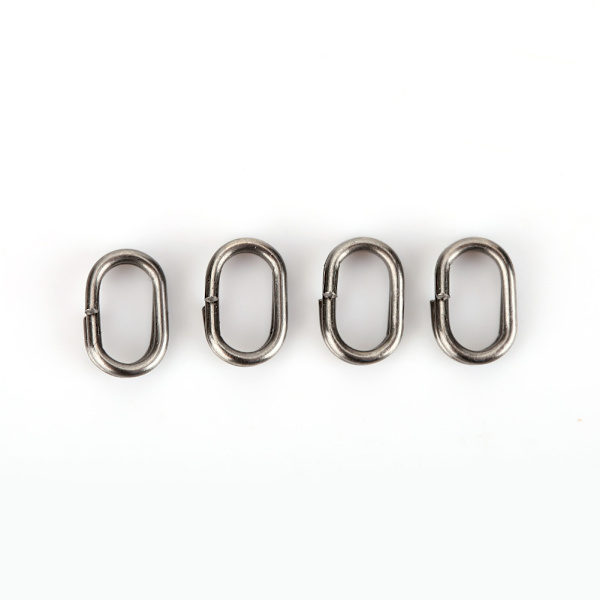 100 stk rustfritt stål ovale splittringer Svingbar Snap fiskeutstyrkontakt (5x8mm)