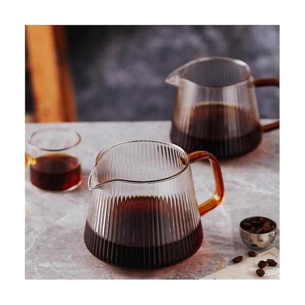 Kaffe-droppset med serveringskanna, kaffebryggare, kopp, v02, glaskaffefunnel