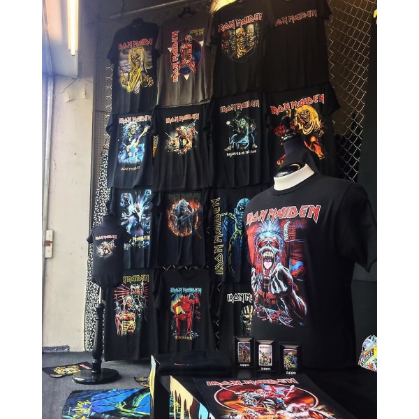 Iron Maiden Trooper Röd Sky T-shirt XL
