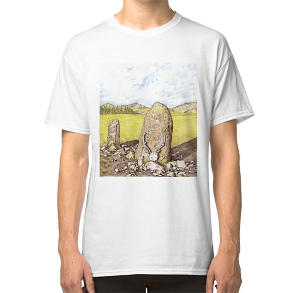 T-shirt med krona med gevirstång och stående sten M