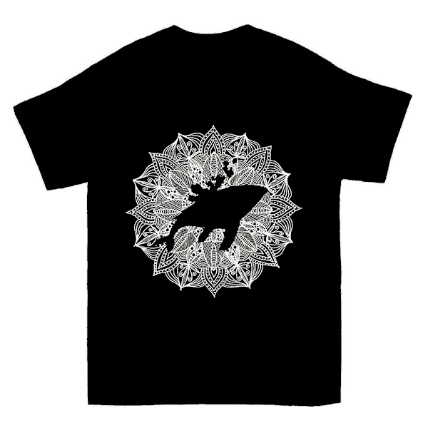 Mandala-ympyrä-kyttyrävalas T-paita M