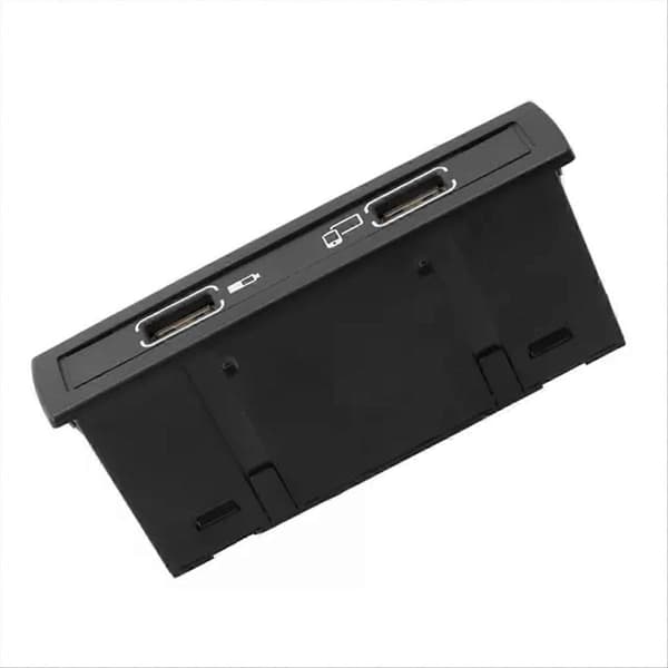 Dashbord USB-kontakt for - A KLASSE GLA CLA