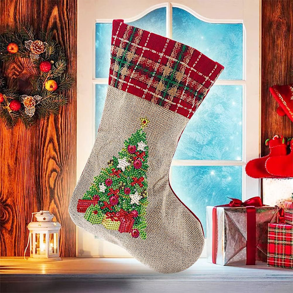 Julstrumpor för familjen, högkvalitativ DIY diamantkonstbroderi med personliga namn, juldekorationer som förstärker den festliga atmosfären