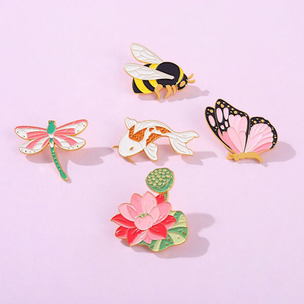 Bee Broscher Kostymkrage Pins C C
