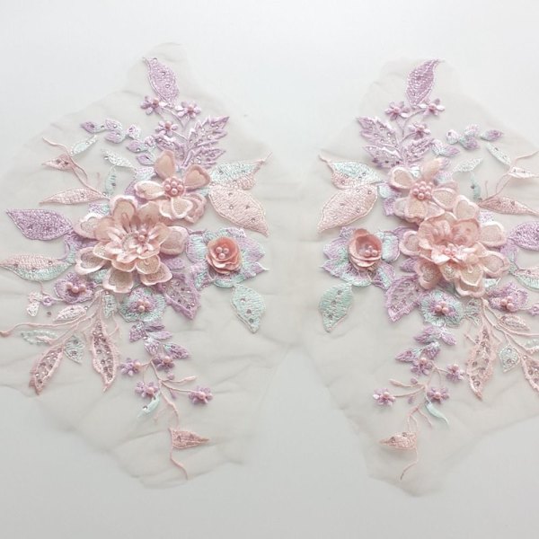 1 par Blombroderi Sy Patches Applikation LJUSLILA light purple