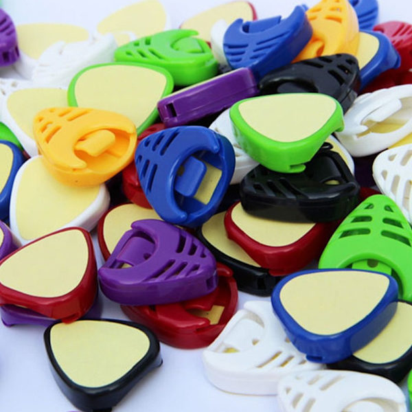 20st Guitar Pick-hållare Plast Stick-on Guitar Pick- case Random Color
