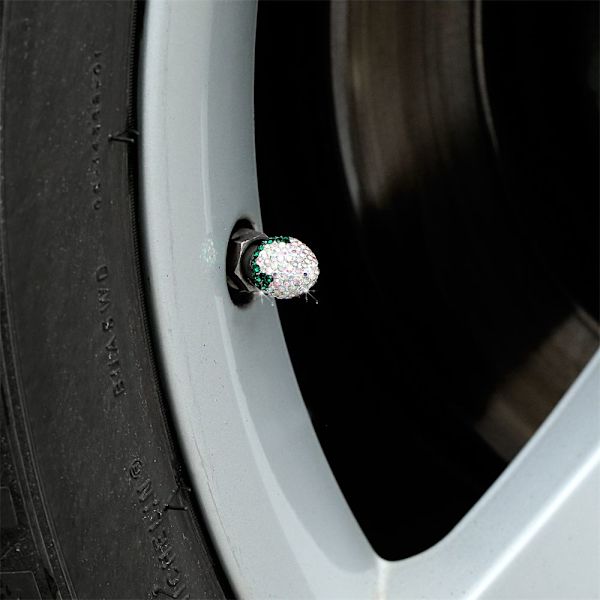 4 kpl Rengasventtiilin korkit Shining Wheel Cap 2 2 2