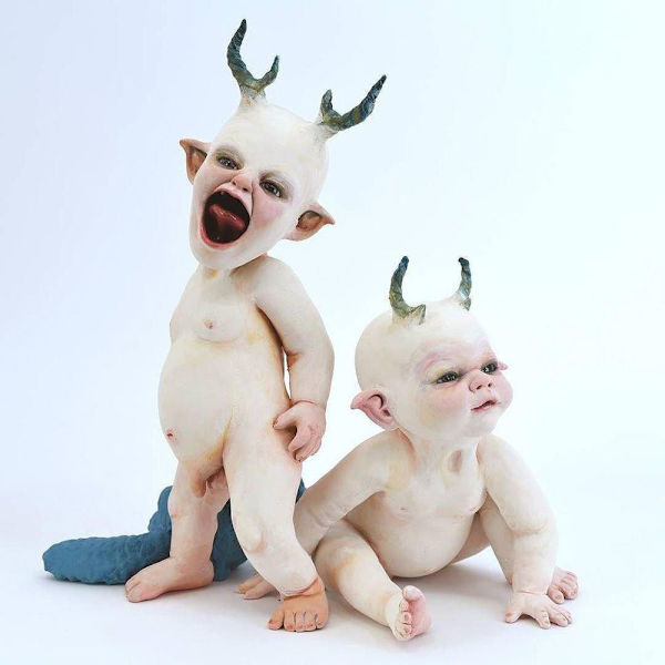 Skräck baby Handgjord docka 3 3 3