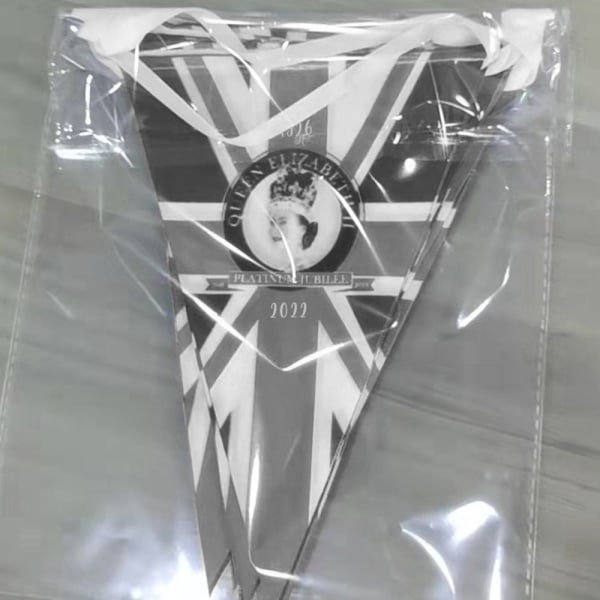 Queen String Flag Triangle Flag STYLE 4 STYLE 4 Style 4