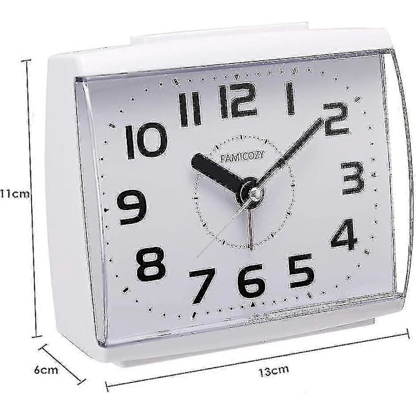 Analog väckarklocka för seniorer, tyst utan tickande med snooze och bakgrundsbelysning, crescendo högt alarm, stora siffror för enkel avläsning
