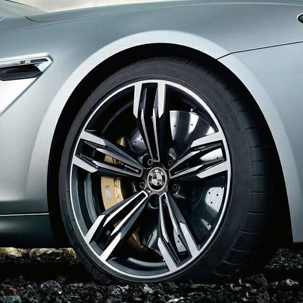 B03- 68MM 4-pack Centrumkåpor BMW Silver one size
