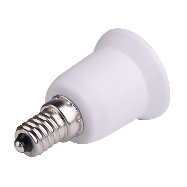 Pistorasiasovitin väliltä E14 - E27 White one size