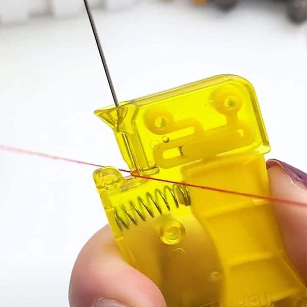 Automatisk Nålträdare lätt att använda och bära. Transparent one size